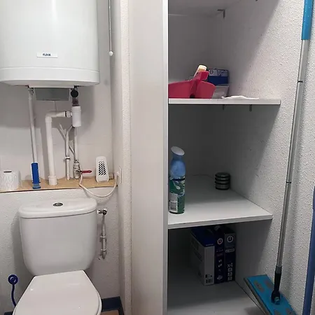 Appartement Avec Terrasse Et Parking Privé à - Fr-1-812-110 *